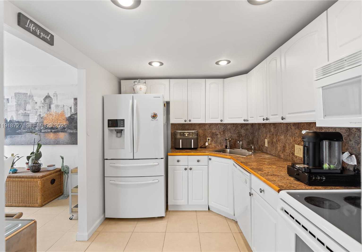 Small Image of 3675 NORTH COUNTRY CLUB DR #2201, Aventura Number 78