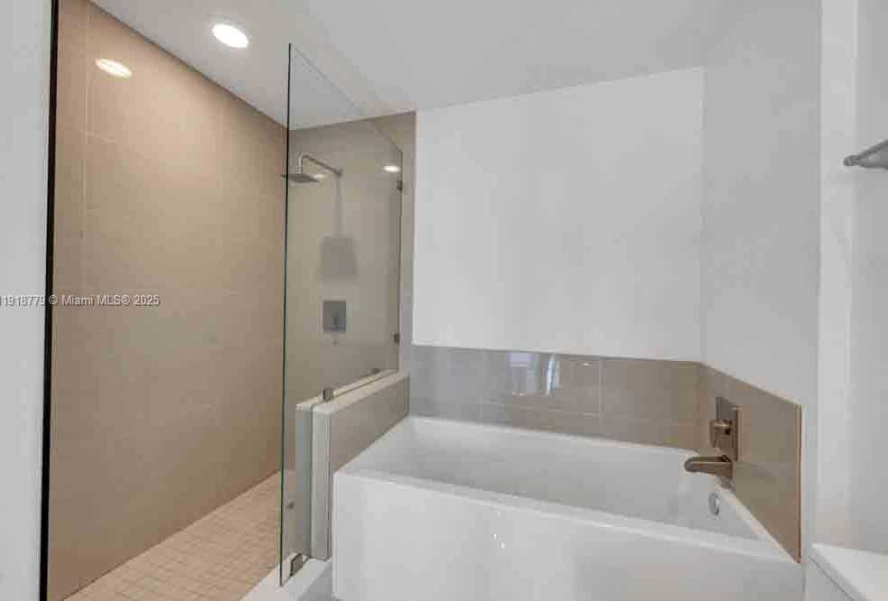 Small Image of 201 SOUTH WEST 17TH RD #302, Miami Number 15