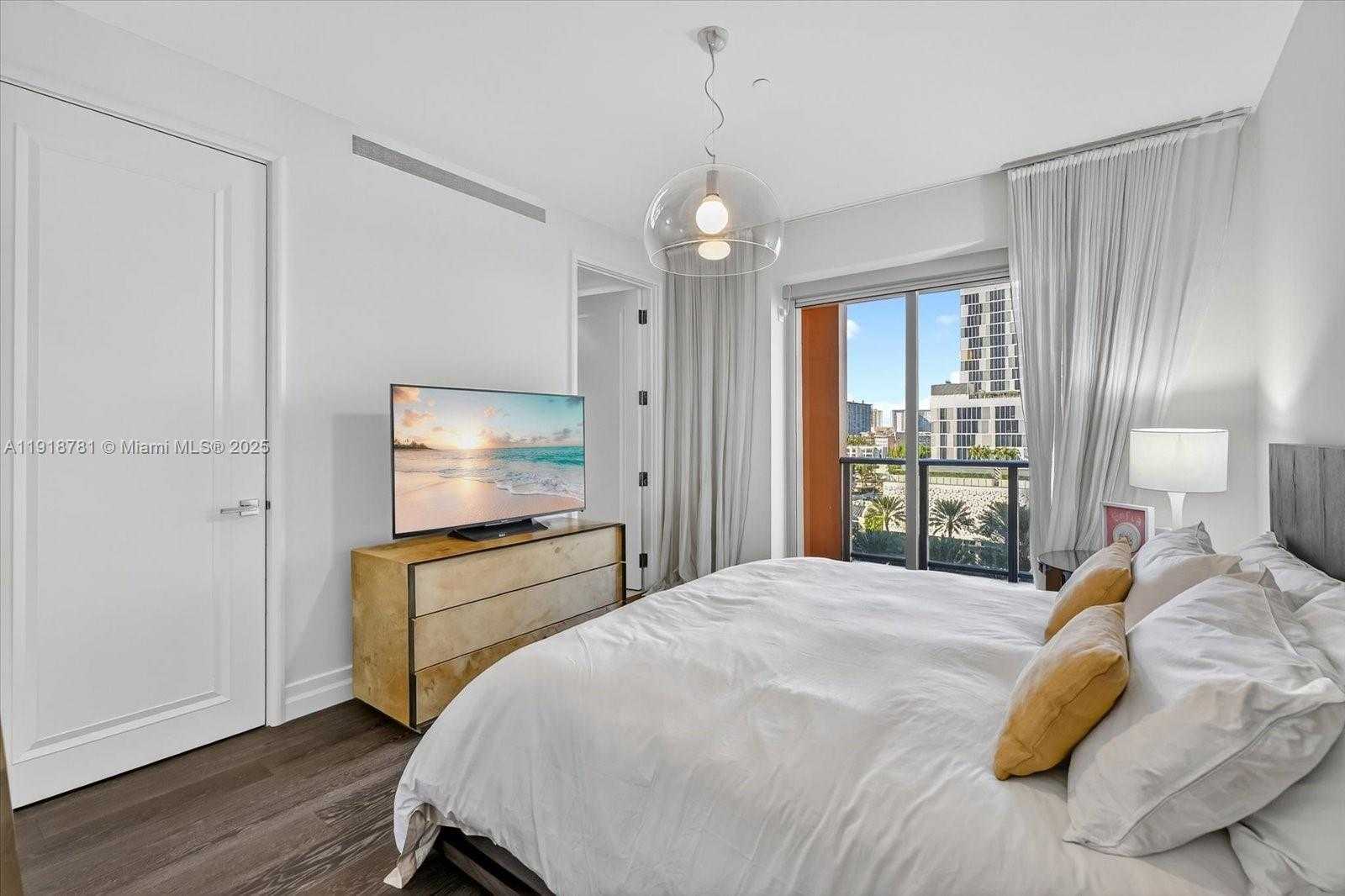 Small Image of 17749 COLLINS AVE #501, Sunny Isles Beach Number 25
