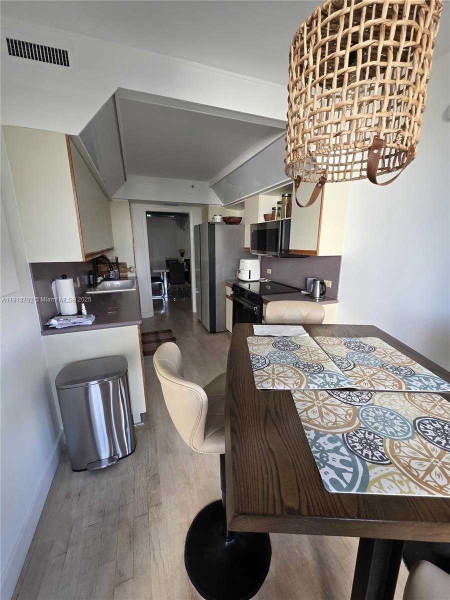 Small Image of 20191 EAST COUNTRY CLUB DR #403, Aventura Number 11