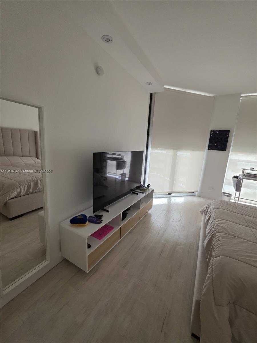 Small Image of 20191 EAST COUNTRY CLUB DR #403, Aventura Number 13