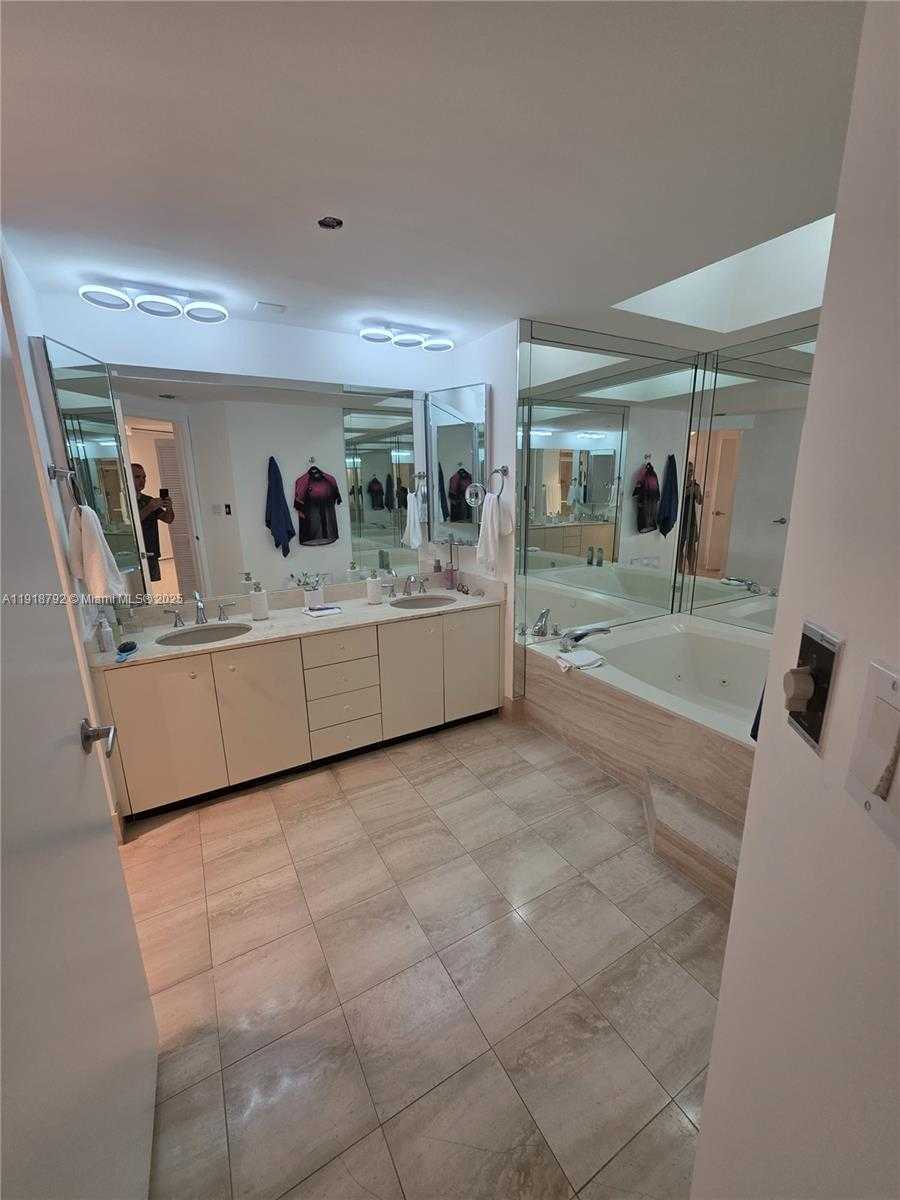 Small Image of 20191 EAST COUNTRY CLUB DR #403, Aventura Number 23