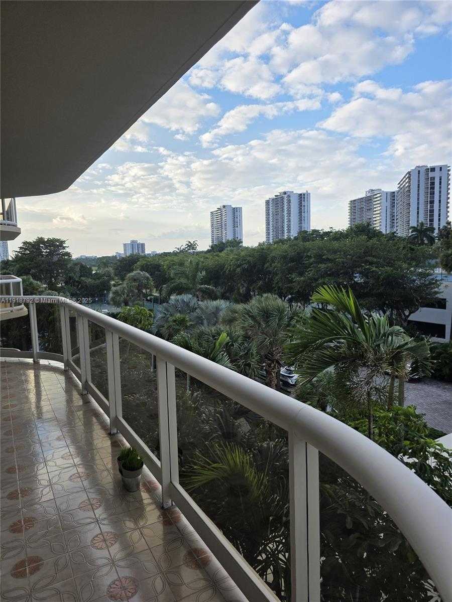 Small Image of 20191 EAST COUNTRY CLUB DR #403, Aventura Number 25