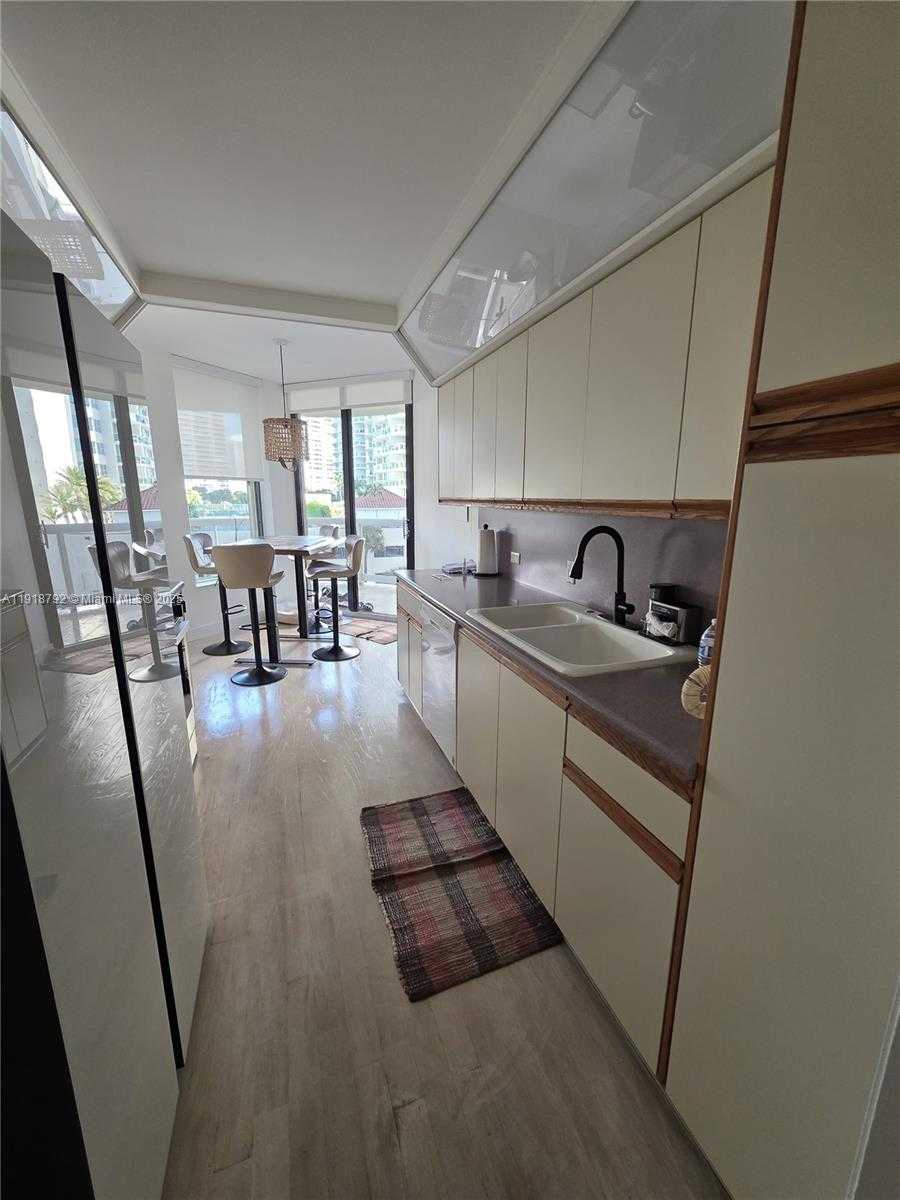 Small Image of 20191 EAST COUNTRY CLUB DR #403, Aventura Number 6