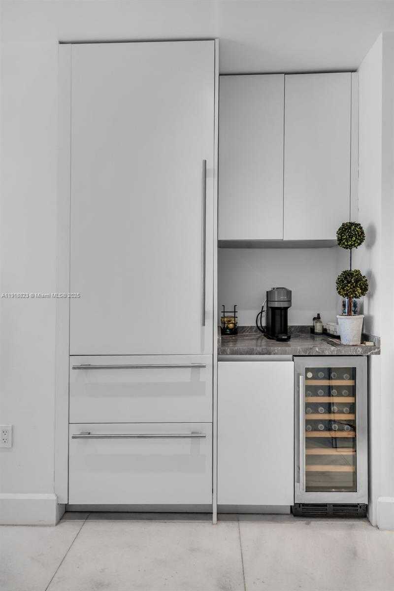 Small Image of 700 NORTH EAST 26TH TER #1004, Miami Number 12