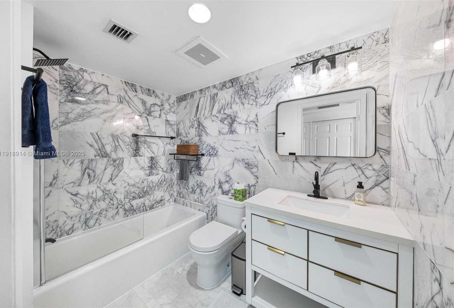 Small Image of 665 NORTH EAST 25TH ST #1805, Miami Number 37