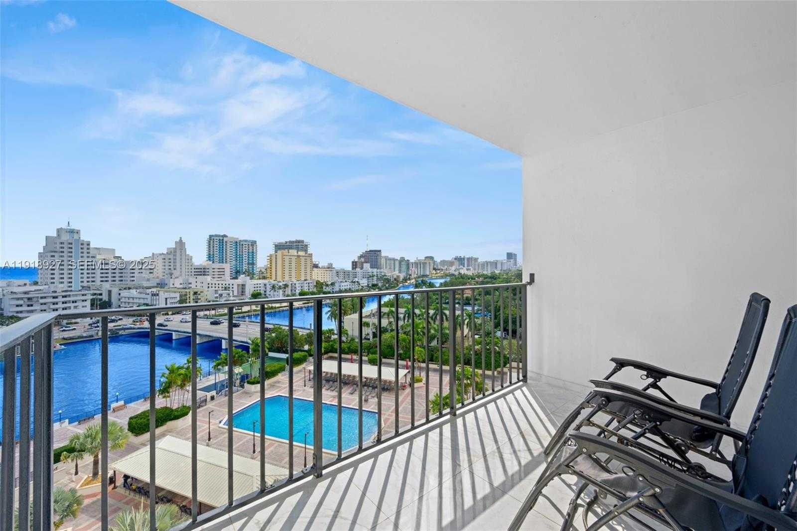 Small Image of 4101 PINE TREE DR #919, Miami Beach Number 15