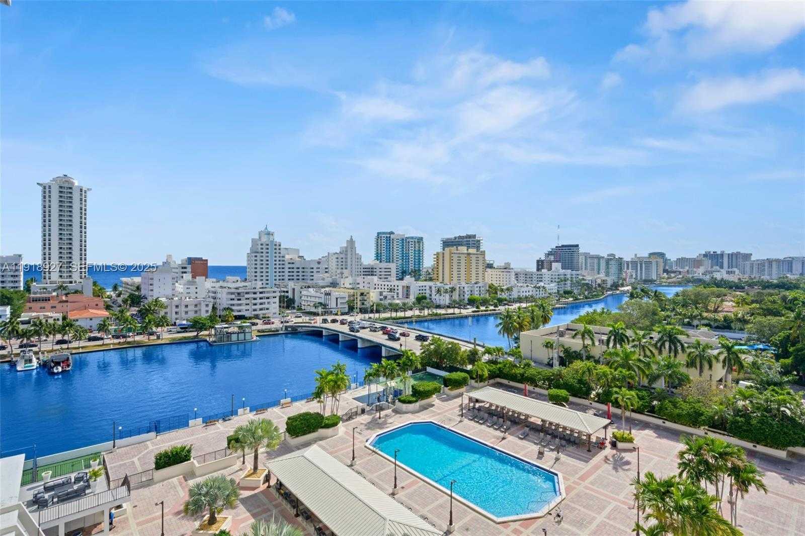 Small Image of 4101 PINE TREE DR #919, Miami Beach Number 17