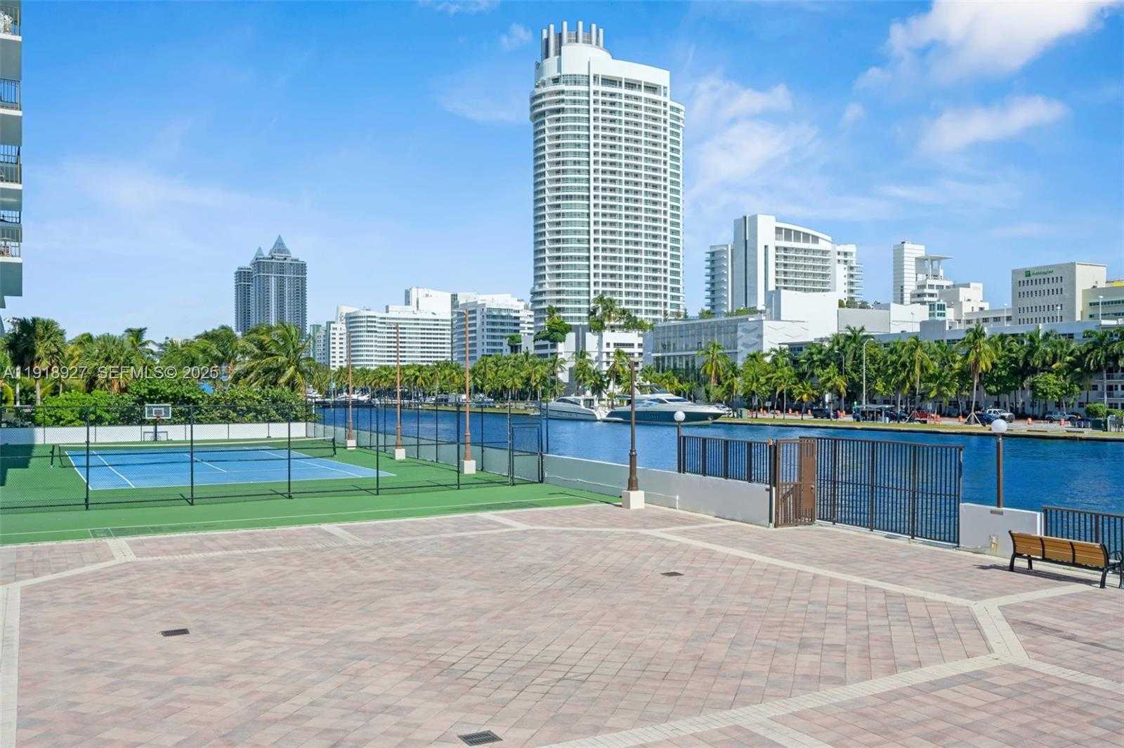 Small Image of 4101 PINE TREE DR #919, Miami Beach Number 21