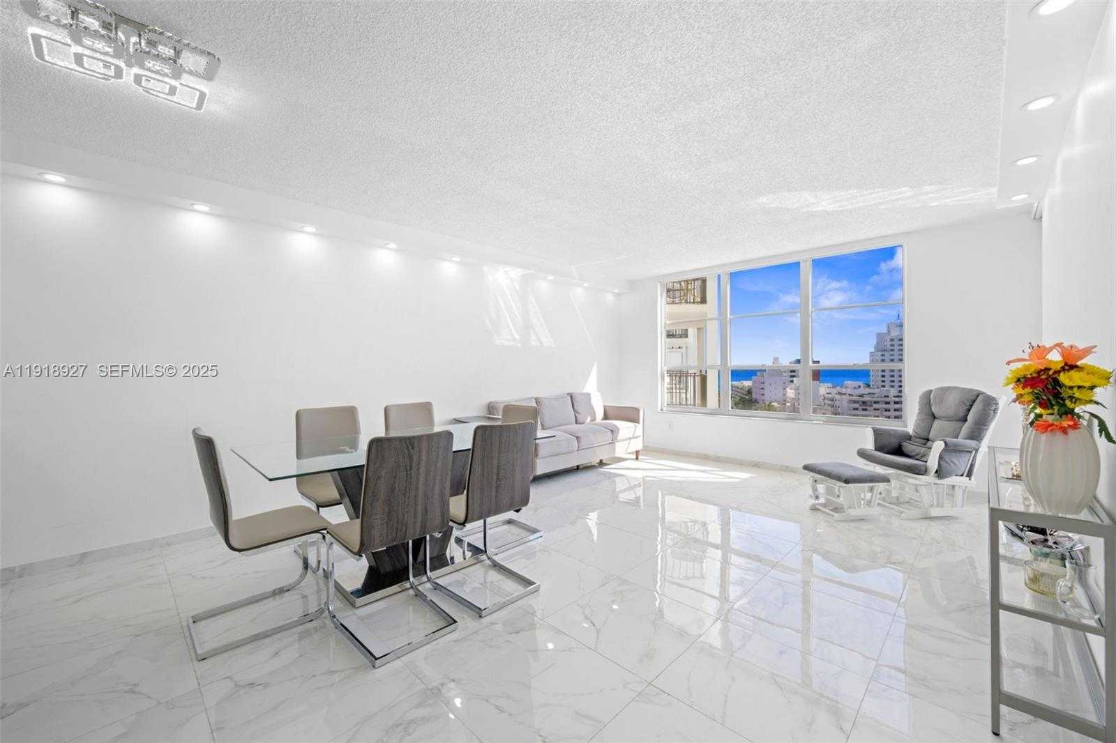 Small Image of 4101 PINE TREE DR #919, Miami Beach Number 6