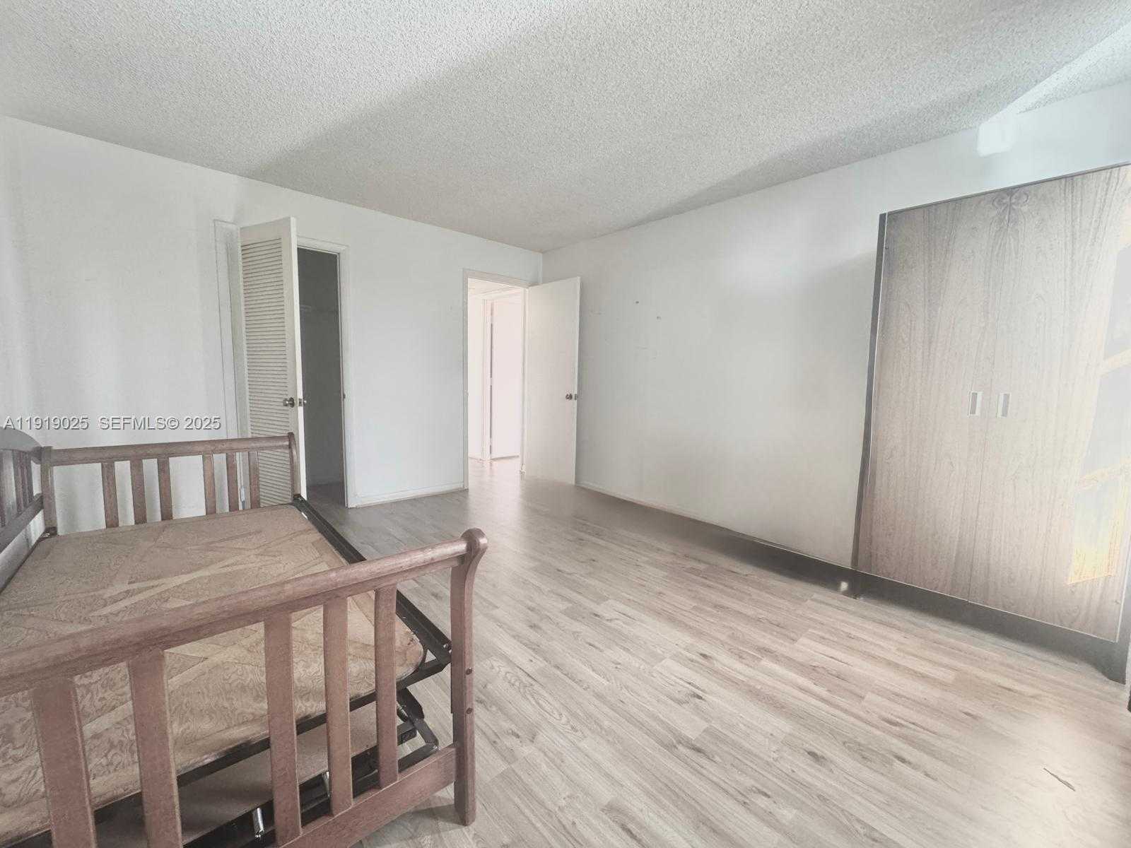 Imagen de Pequeño Objeto