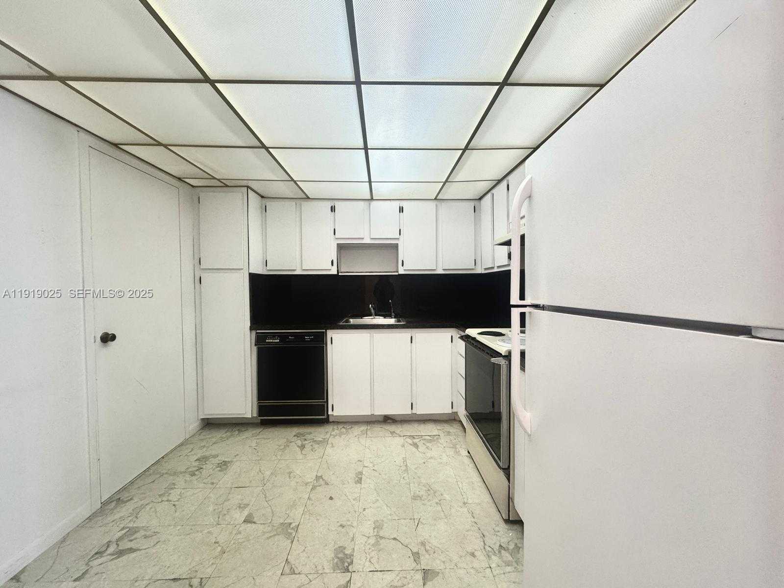 Imagen de Pequeño Objeto