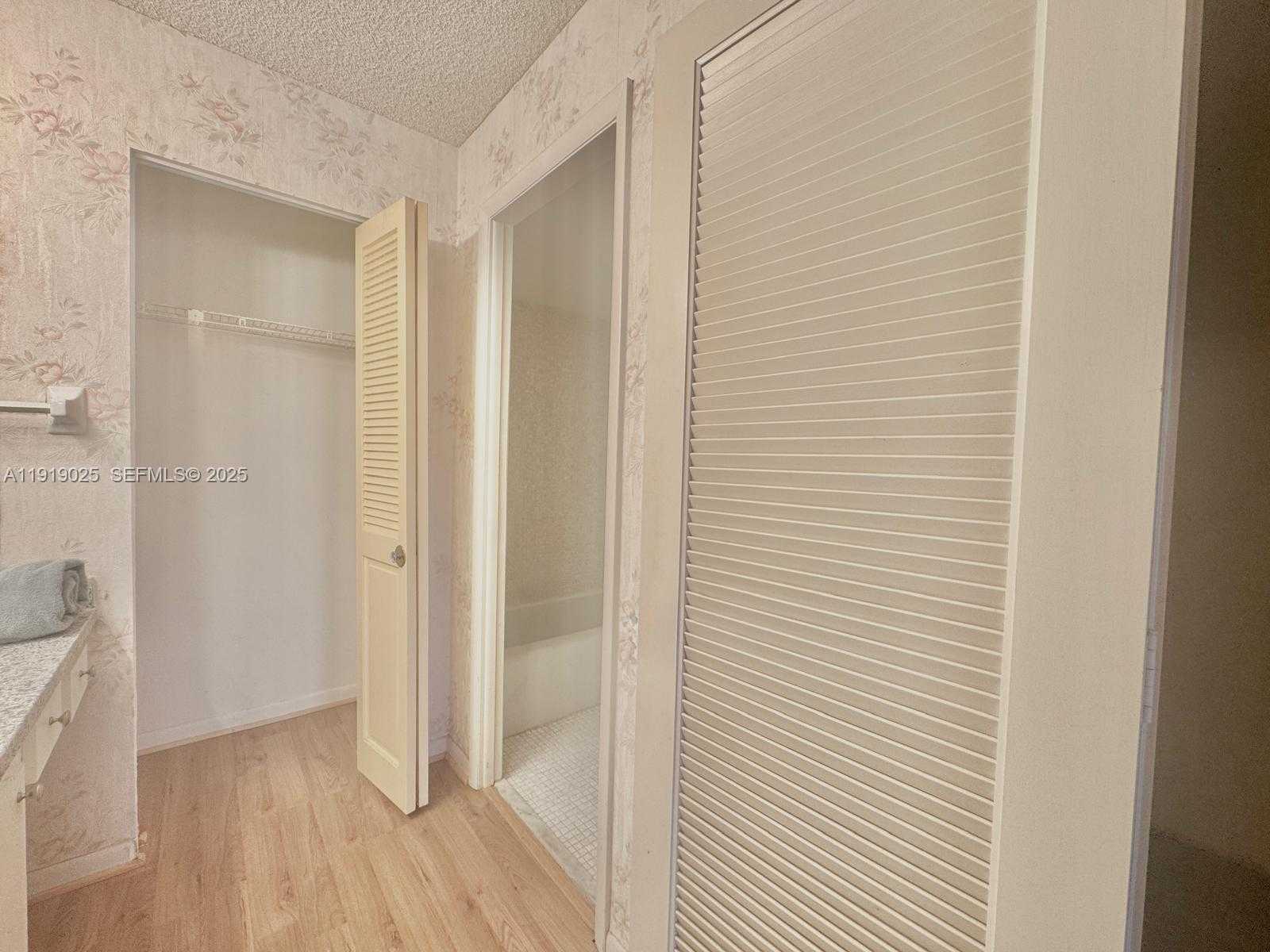 Imagen de Pequeño Objeto