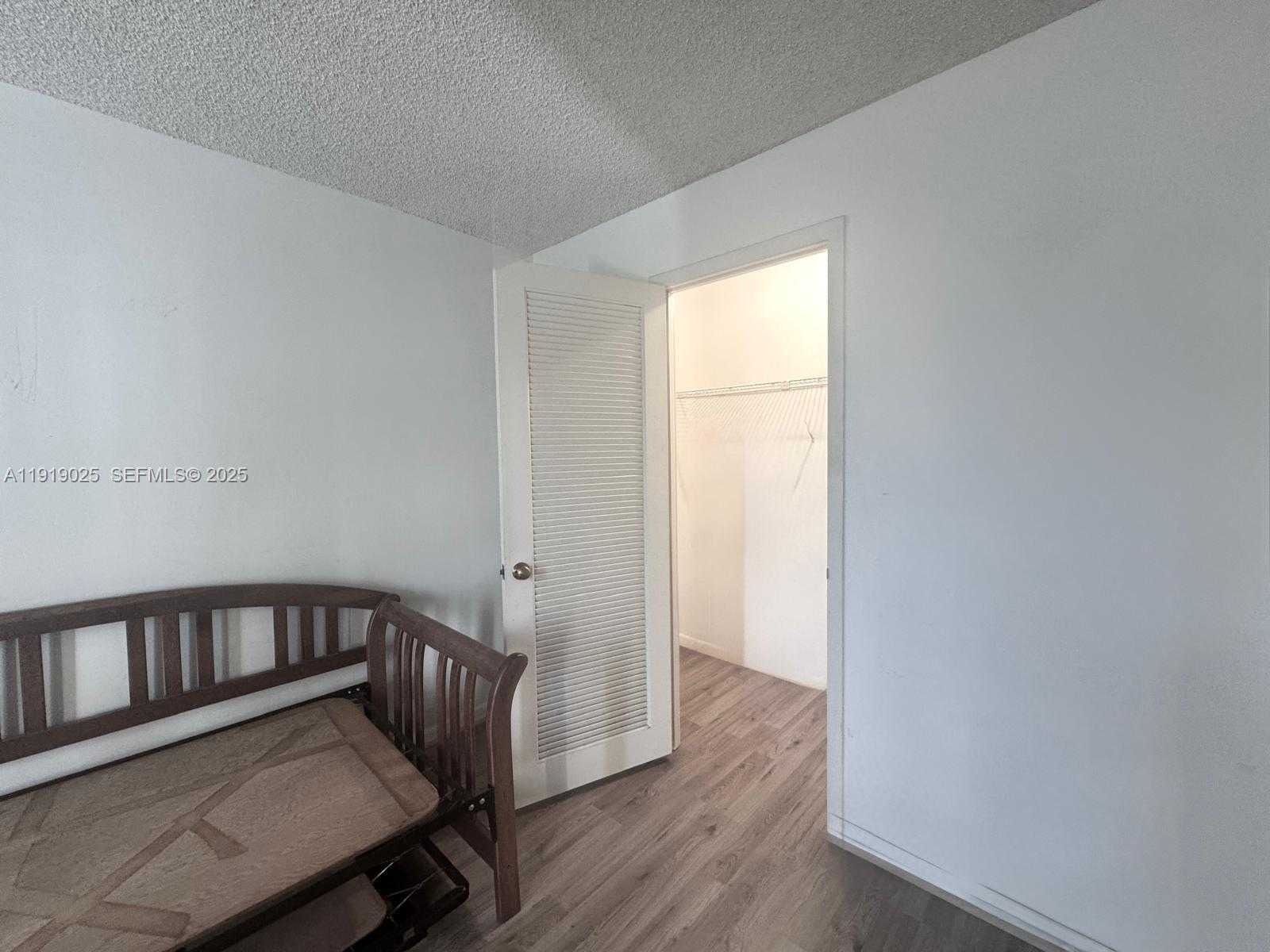 Imagen de Pequeño Objeto