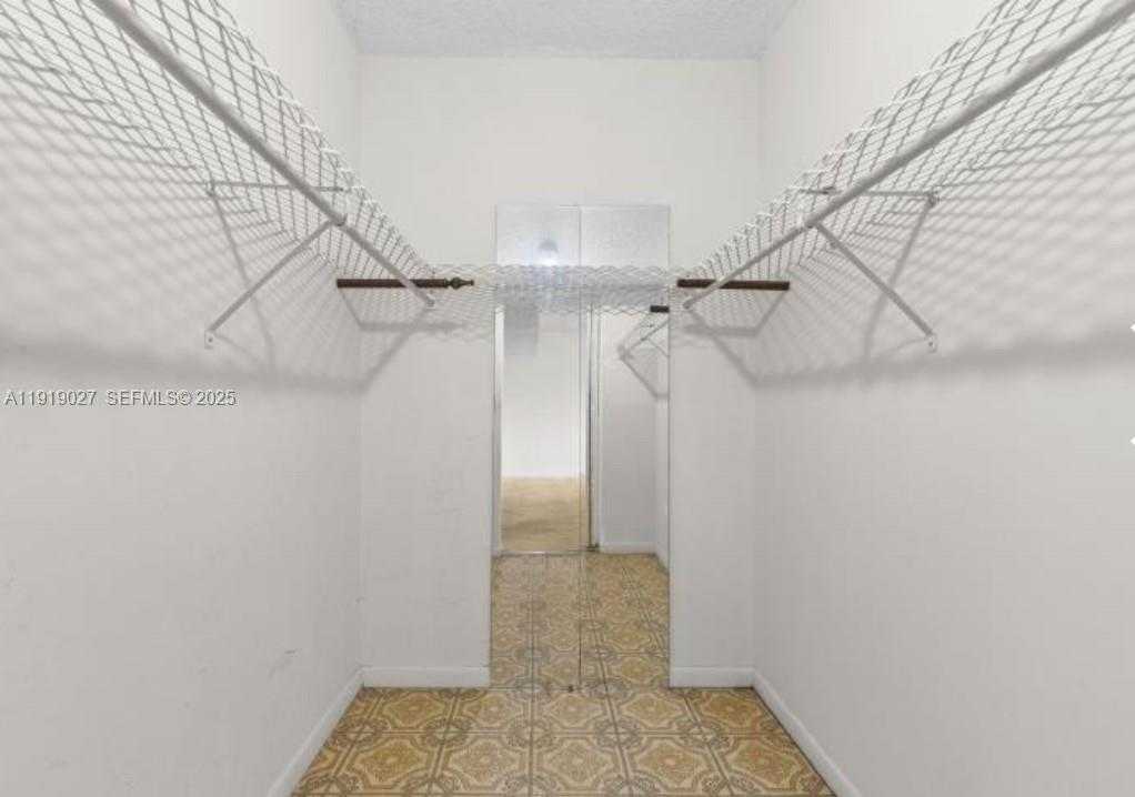 Small Image of 4850 SOUTH WEST 63RD TER #232, Davie Number 16