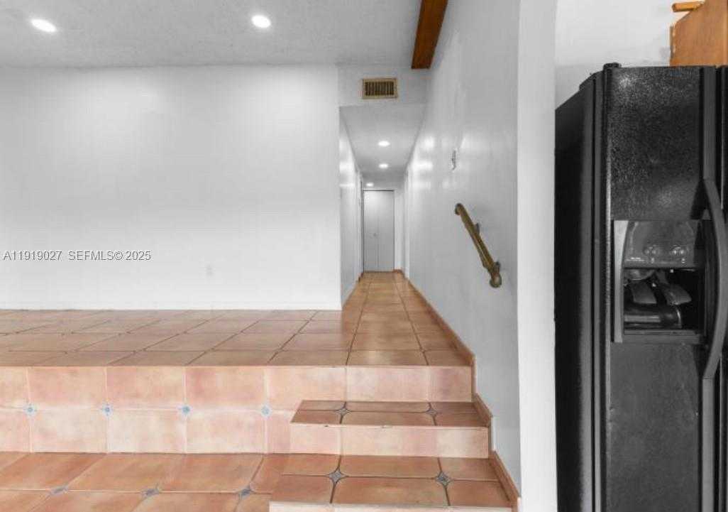 Small Image of 4850 SOUTH WEST 63RD TER #232, Davie Number 7