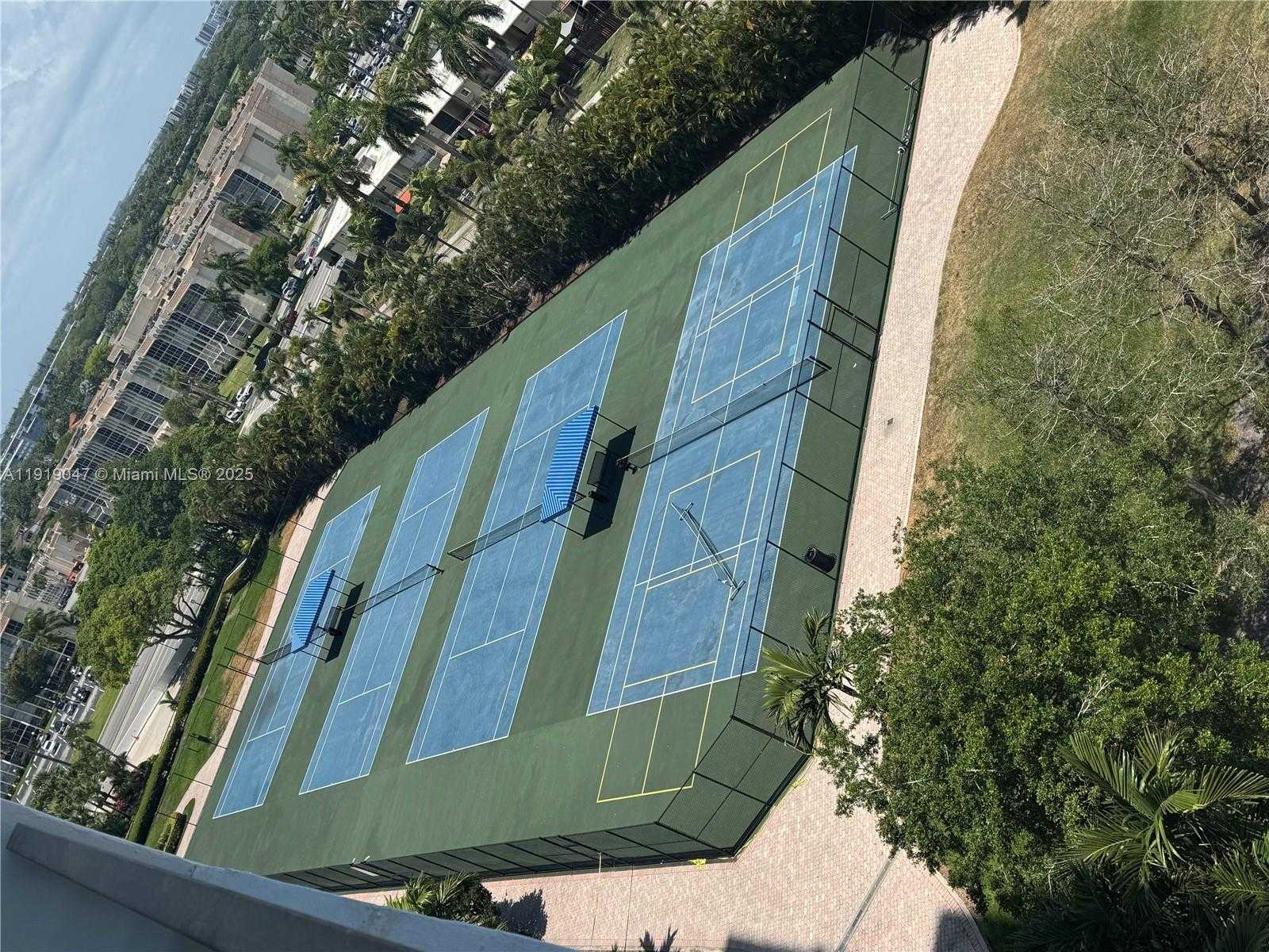 Small Image of 2500 PARKVIEW DR #1109, Hallandale Beach Number 19