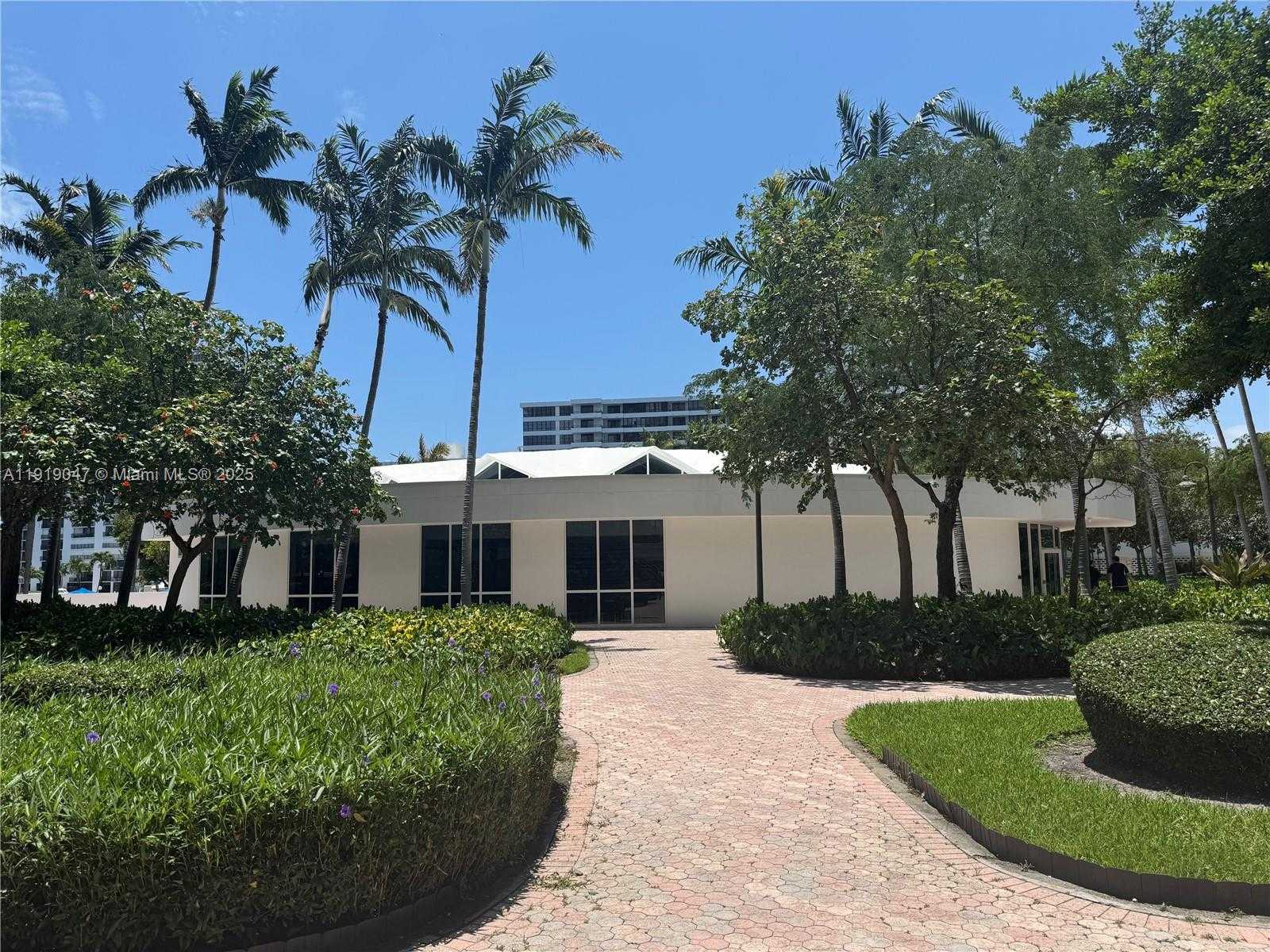 Small Image of 2500 PARKVIEW DR #1109, Hallandale Beach Number 23
