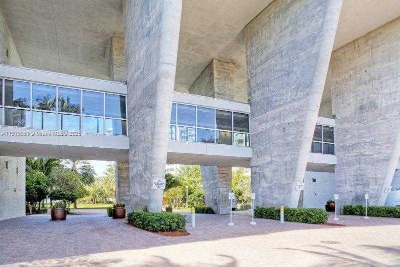 Small Image of 1500 BAY RD #932S, Miami Beach Number 21