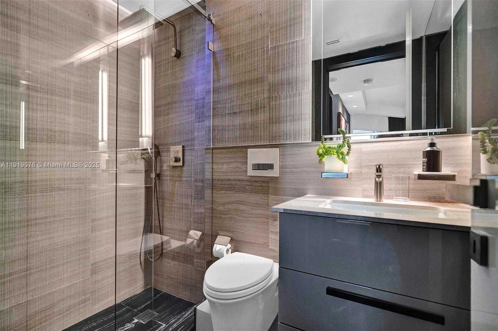 Small Image of 17555 COLLINS AVE #2107, Sunny Isles Beach Number 11