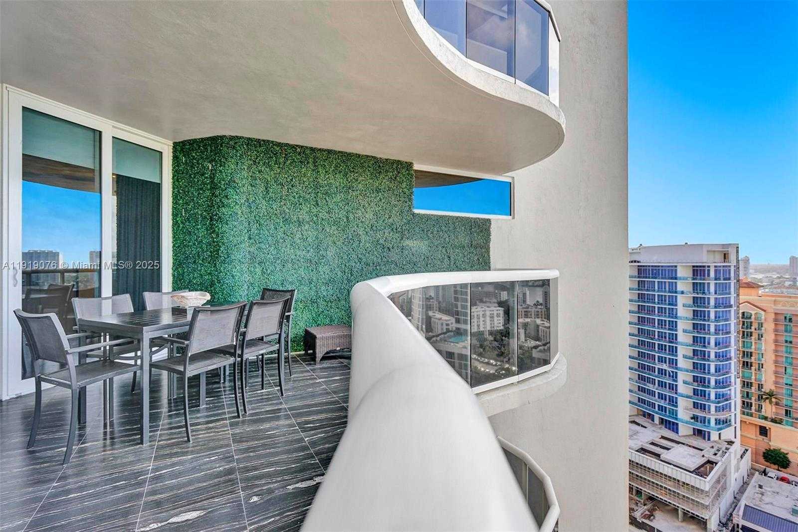 Small Image of 17555 COLLINS AVE #2107, Sunny Isles Beach Number 25