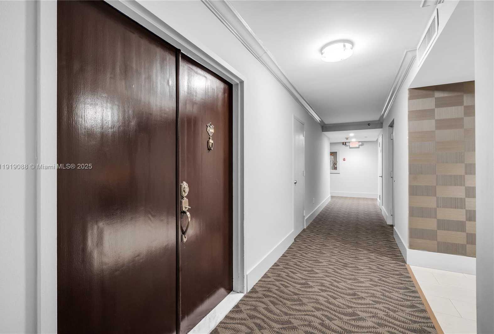 Small Image of 1420 BRICKELL BAY DR #608B, Miami Number 2