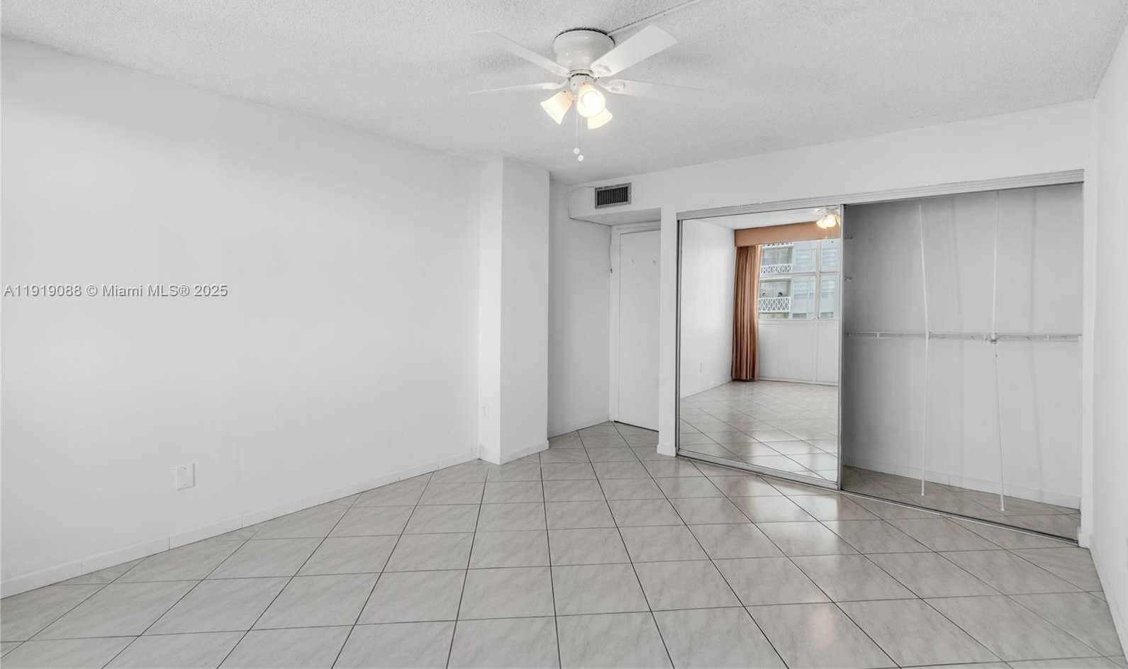Small Image of 1420 BRICKELL BAY DR #608B, Miami Number 22