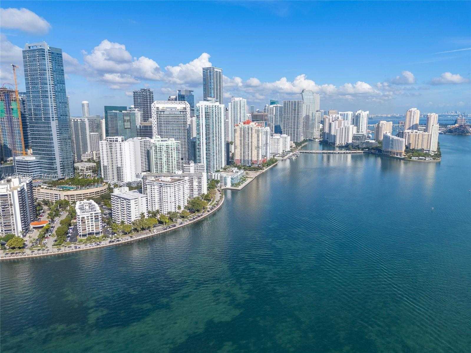 Small Image of 1420 BRICKELL BAY DR #608B, Miami Number 36