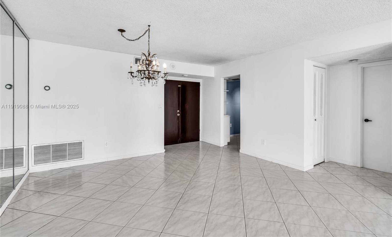 Small Image of 1420 BRICKELL BAY DR #608B, Miami Number 9