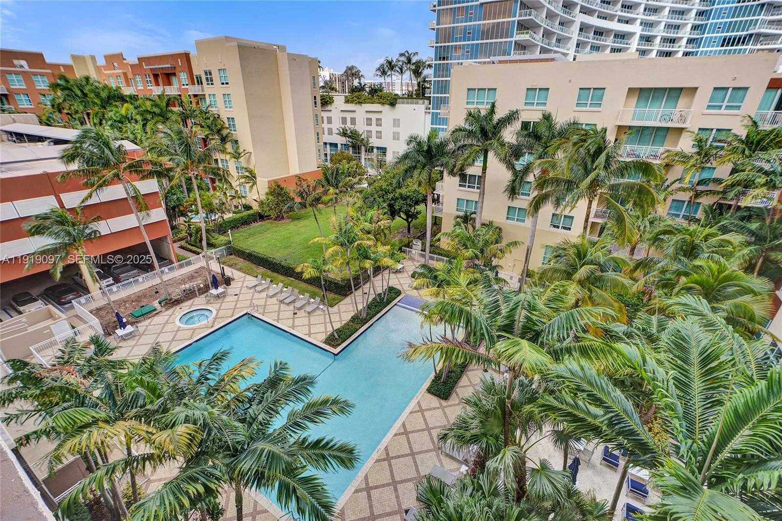 Small Image of 2000 NORTH BAYSHORE DR #605, Miami Number 12