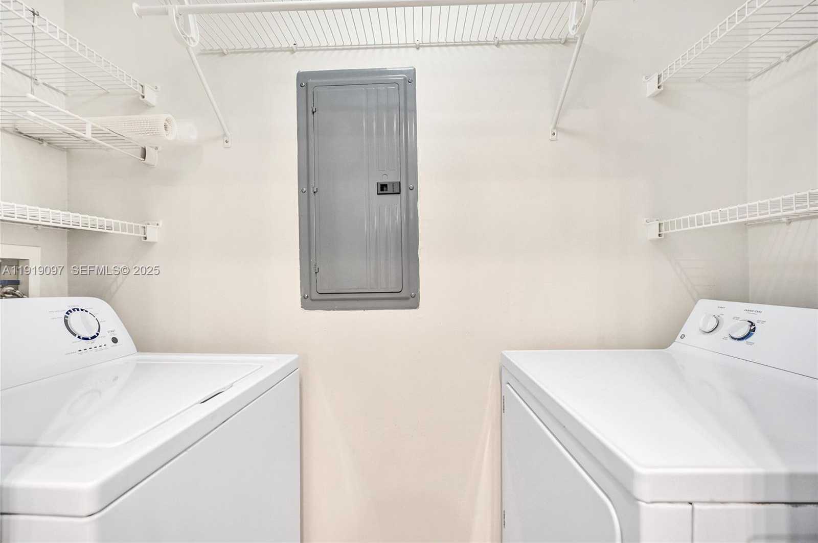 Small Image of 2000 NORTH BAYSHORE DR #605, Miami Number 16