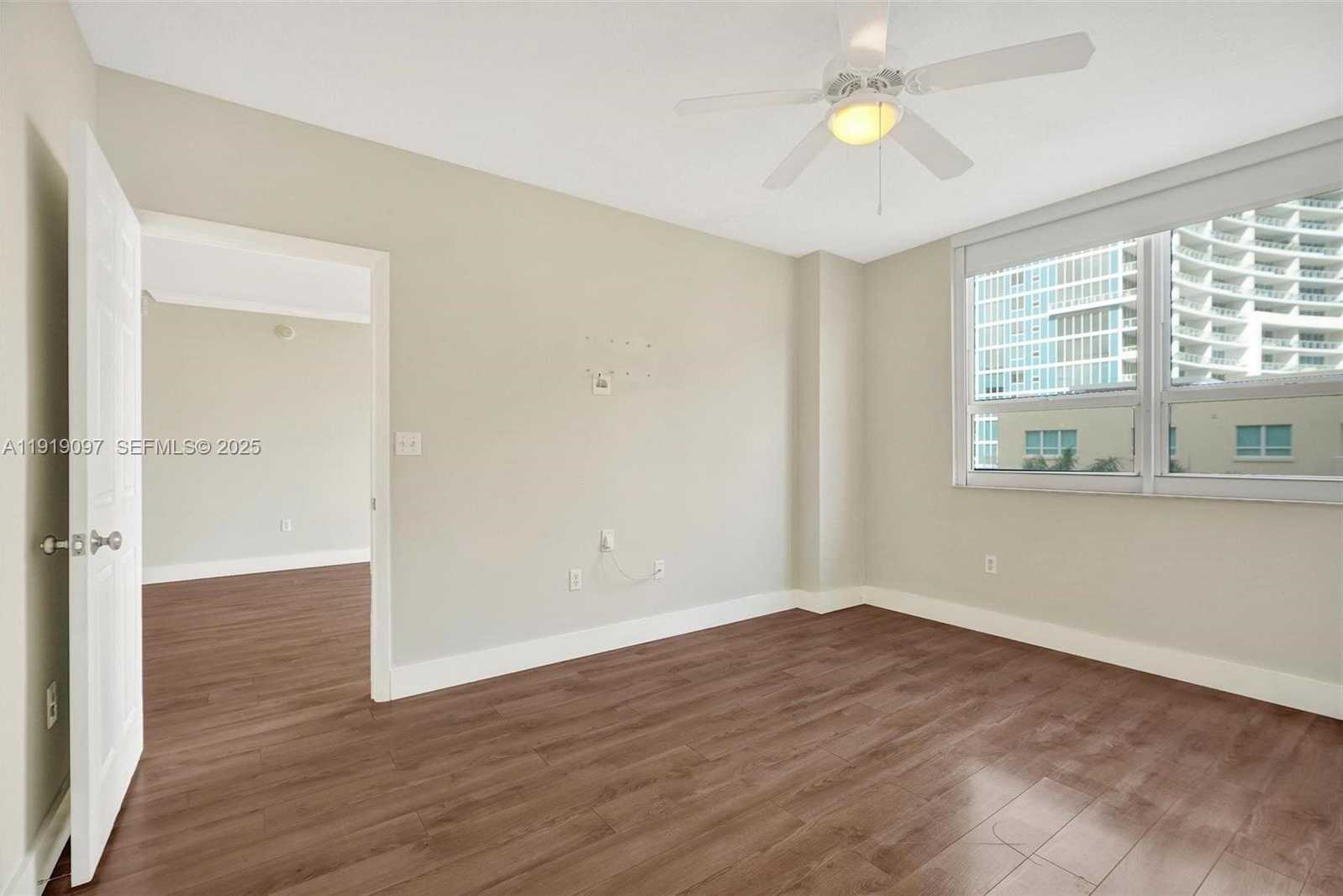 Small Image of 2000 NORTH BAYSHORE DR #605, Miami Number 23