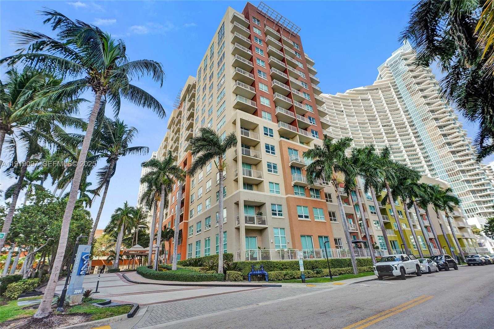 Small Image of 2000 NORTH BAYSHORE DR #605, Miami Number 25