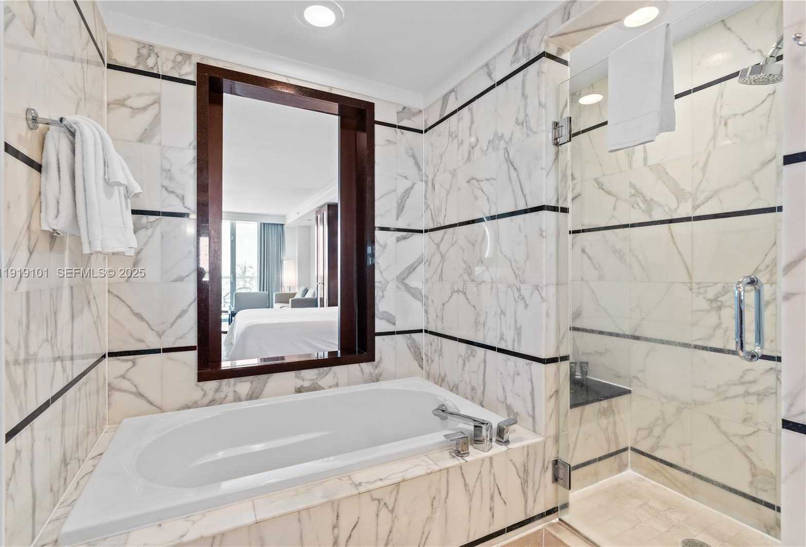 Small Image of 4391 COLLINS AVE #413, Miami Beach Number 22