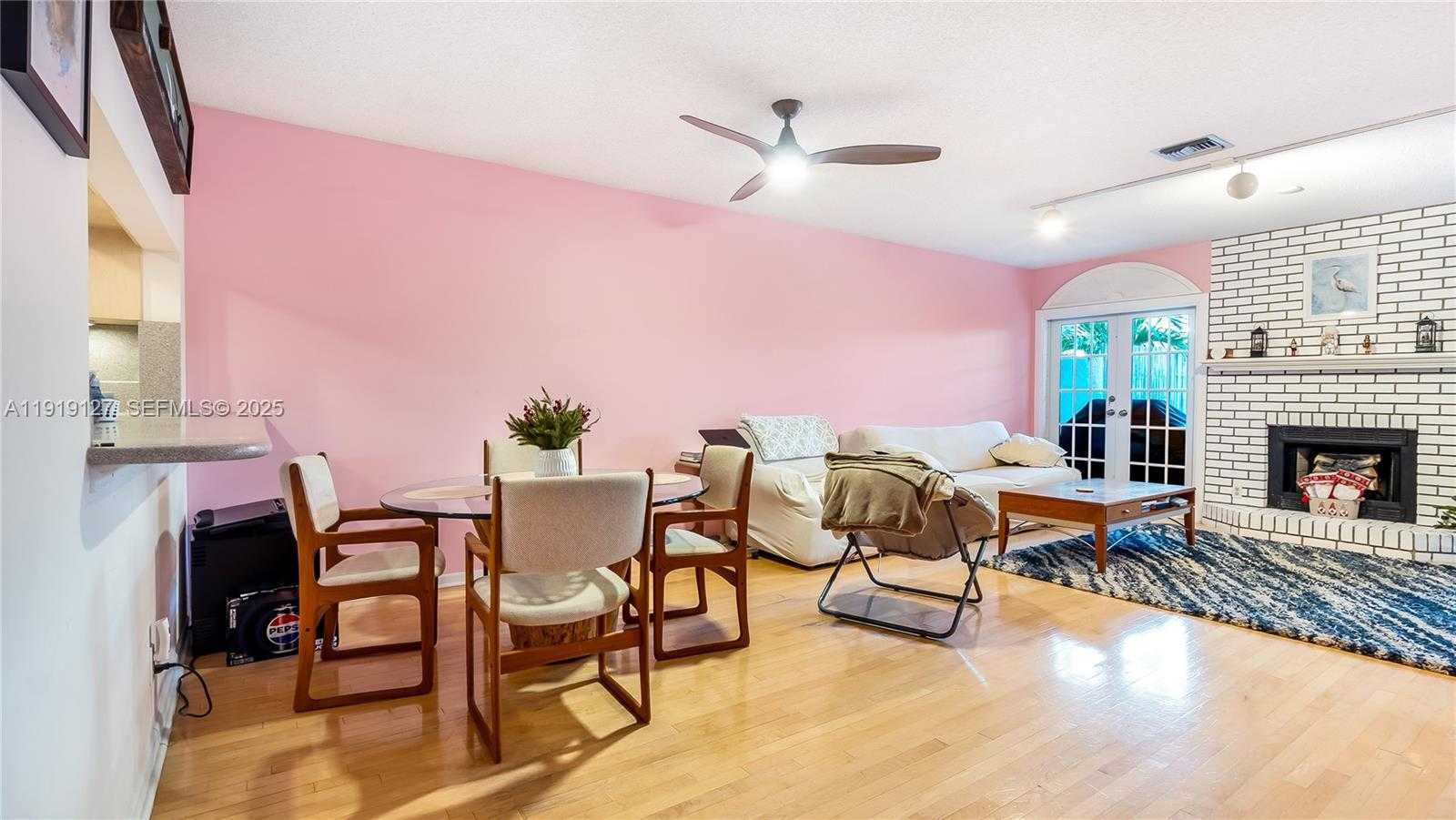 Small Image of 206 WASHINGTONIA AVE, Lauderdale By The Sea Number 14