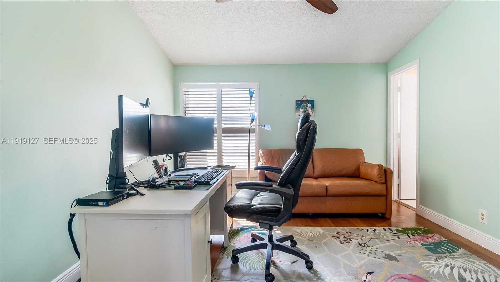 Small Image of 206 WASHINGTONIA AVE, Lauderdale By The Sea Number 30