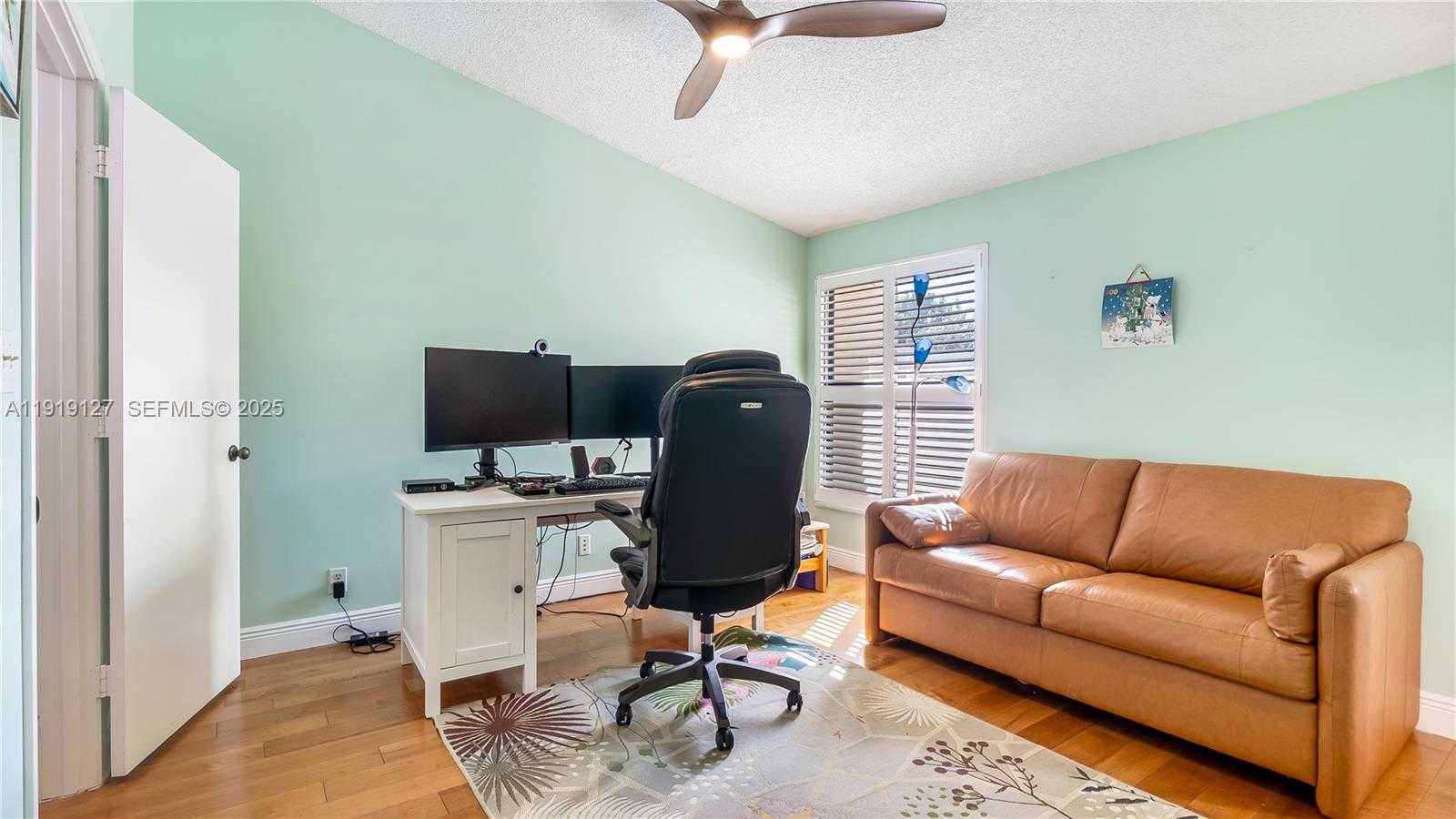 Small Image of 206 WASHINGTONIA AVE, Lauderdale By The Sea Number 31