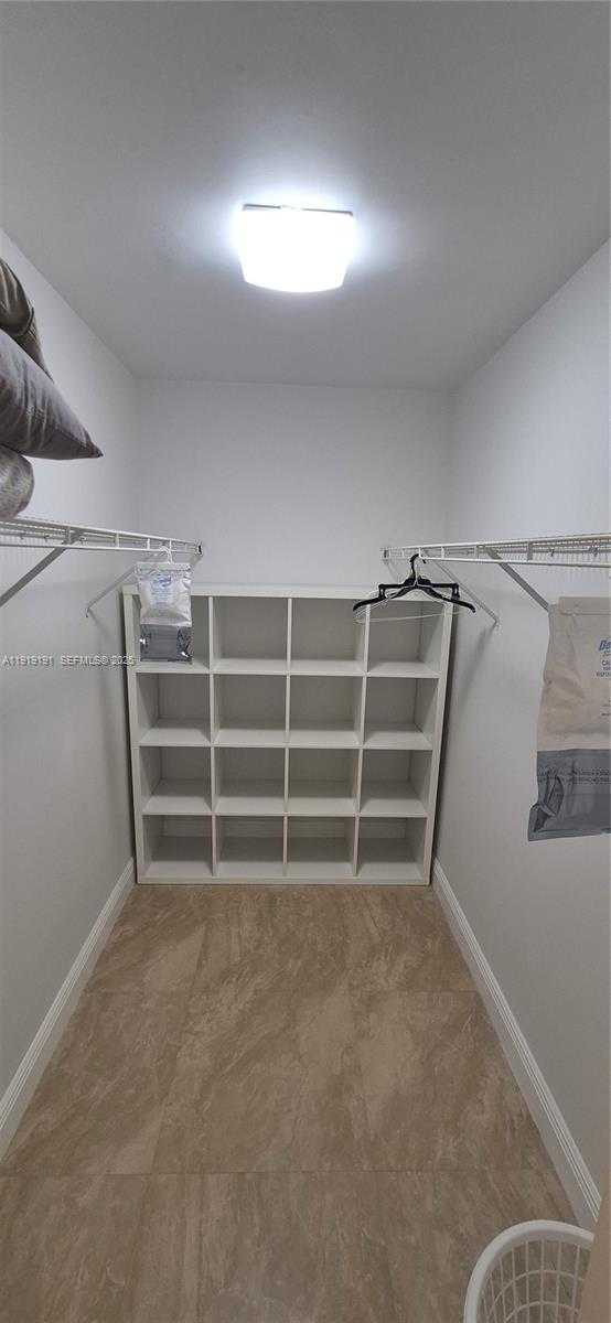 Small Image of 14401 NORTH KENDALL DR #205N, Miami Number 10