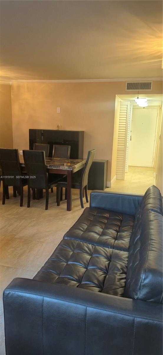 Small Image of 14401 NORTH KENDALL DR #205N, Miami Number 6