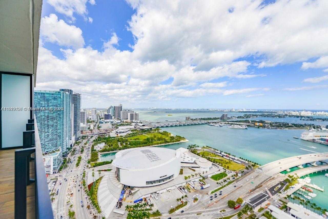 Small Image of 398 NORTH EAST 5TH ST #4210, Miami Number 17