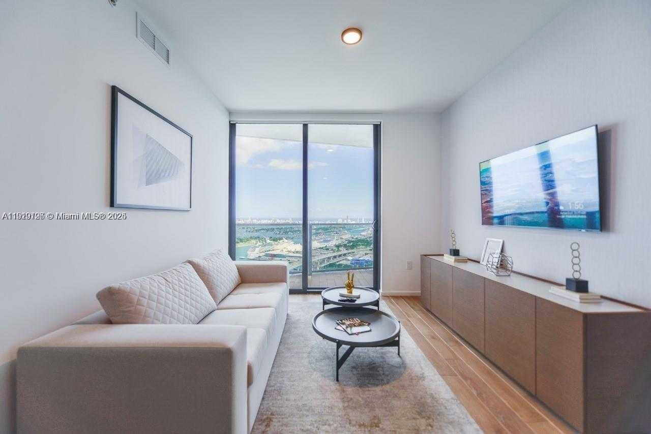 Small Image of 398 NORTH EAST 5TH ST #4210, Miami Number 7