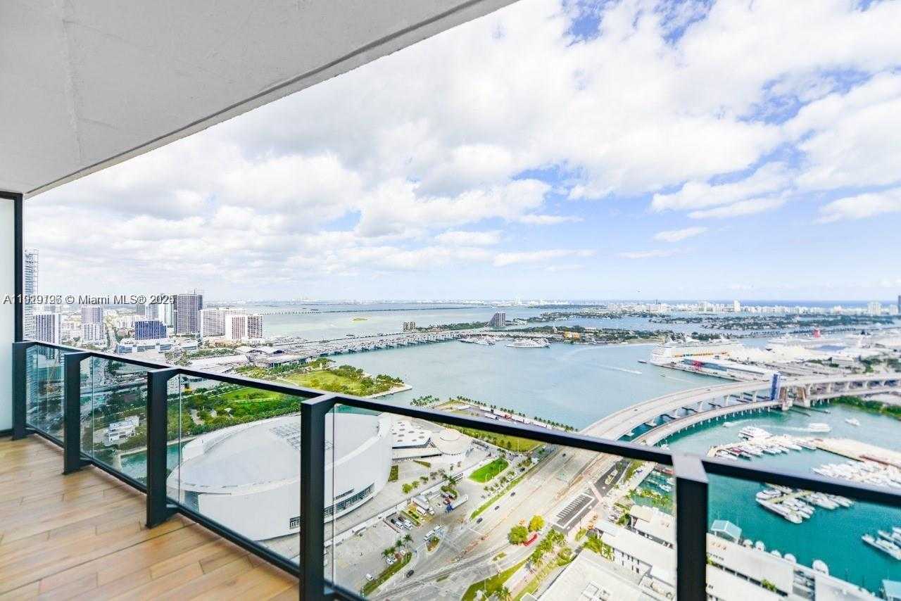 Small Image of 398 NORTH EAST 5TH ST #4210, Miami Number 8