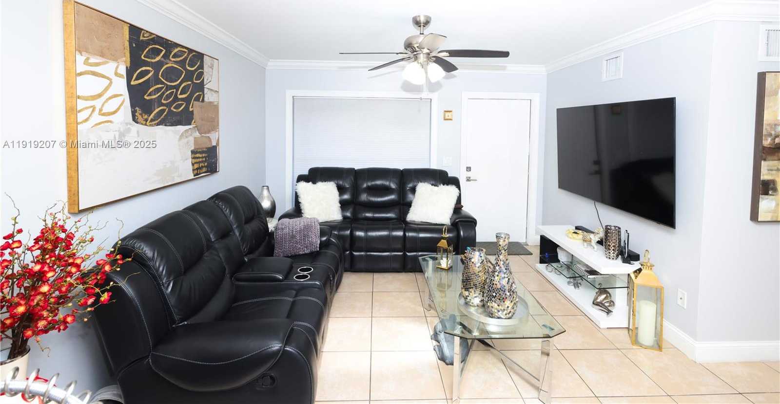 Small Image of 2635 WEST 67TH PL #14-12, Hialeah Number 4