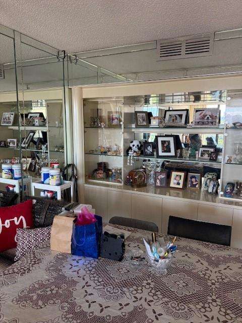 Imagen de Pequeño Objeto