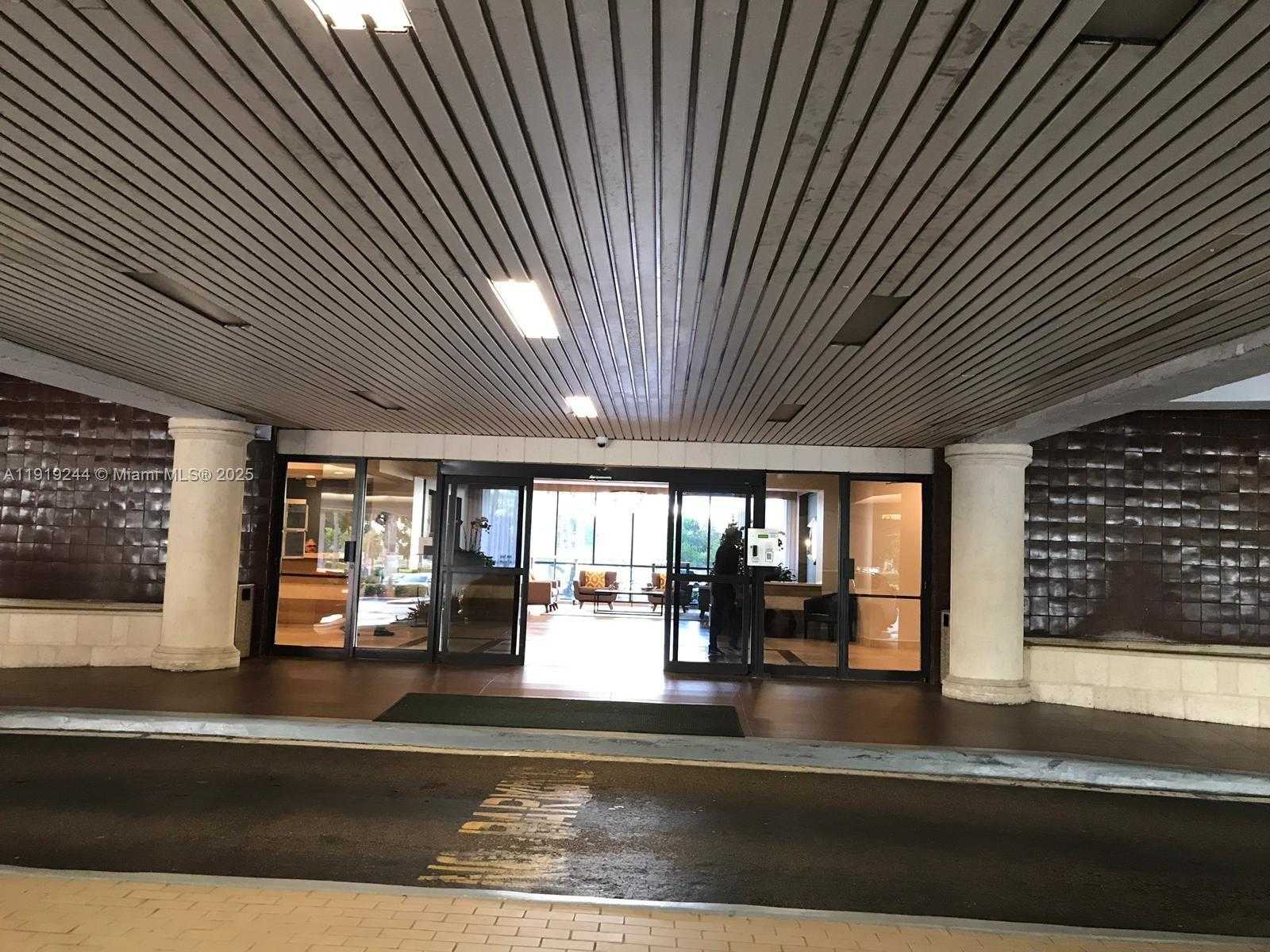 Imagen de Pequeño Objeto