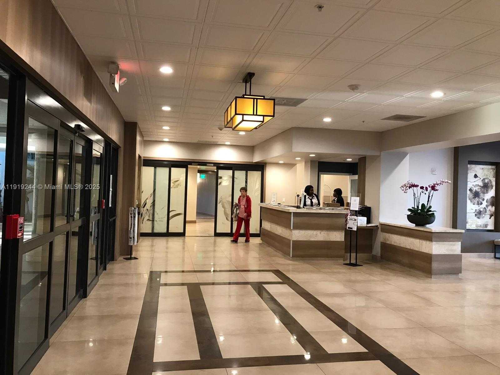 Imagen de Pequeño Objeto