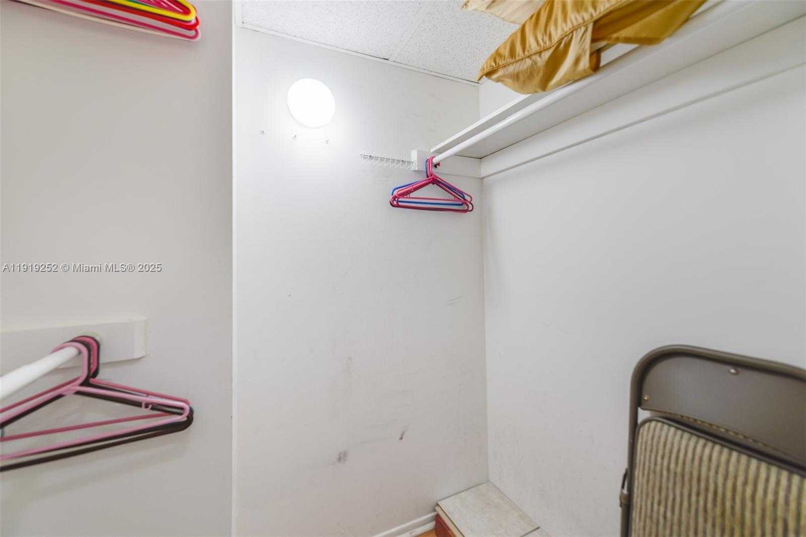 Small Image of 1985 SOUTH OCEAN DR #6J, Hallandale Beach Number 19