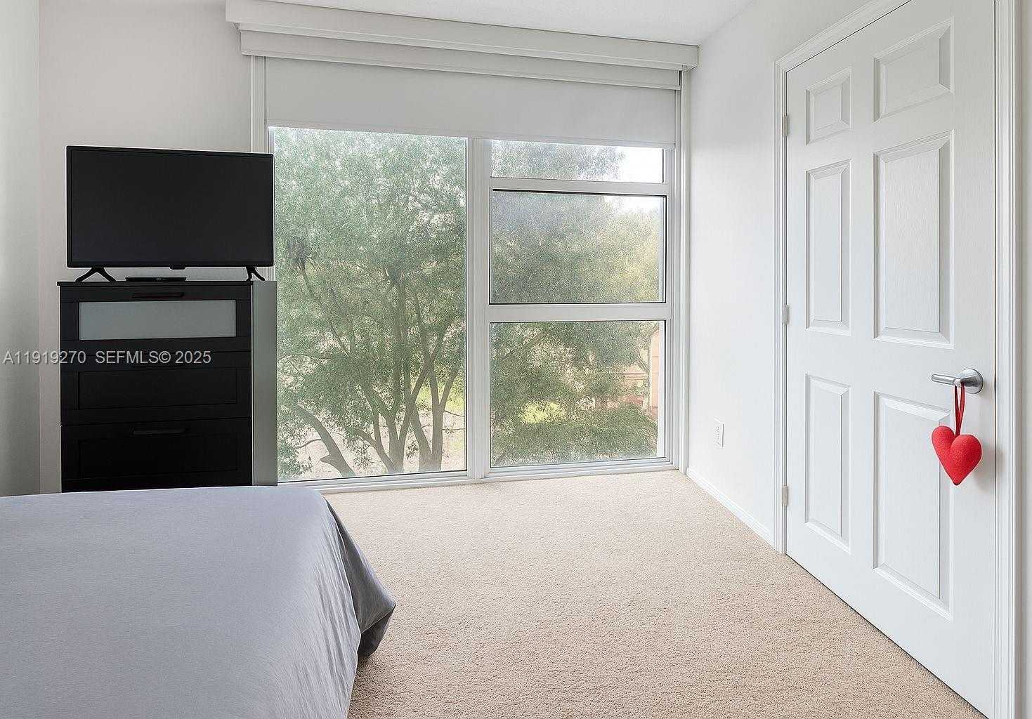 Small Image of 3370 HIDDEN BAY DR #511, Aventura Number 10