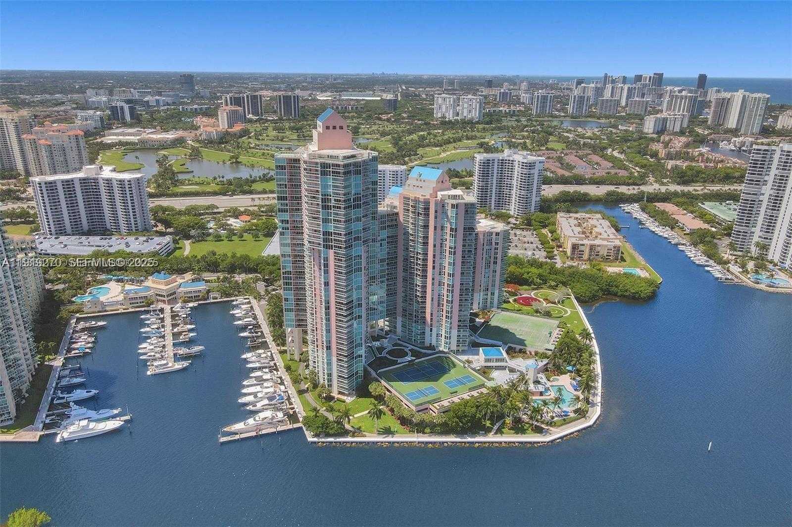 Small Image of 3370 HIDDEN BAY DR #511, Aventura Number 20