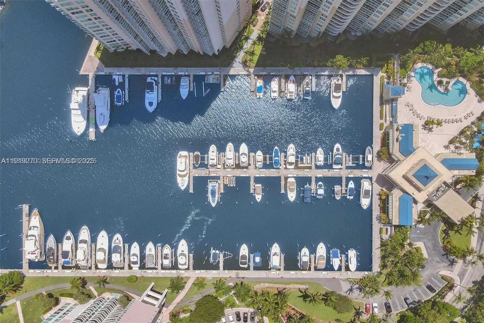 Small Image of 3370 HIDDEN BAY DR #511, Aventura Number 26